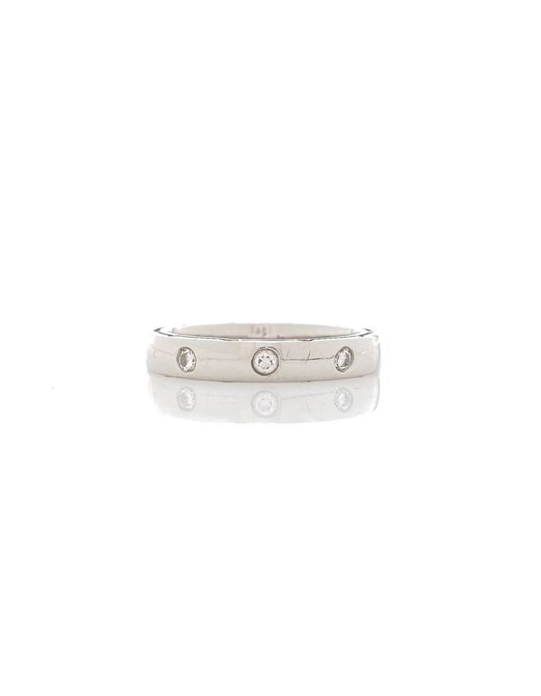 18k white gold diamond band