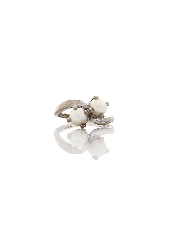 Hallmark 10k white gold pearl ring