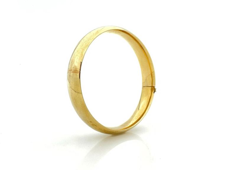 14k yellow gold hollow hinged bracelet