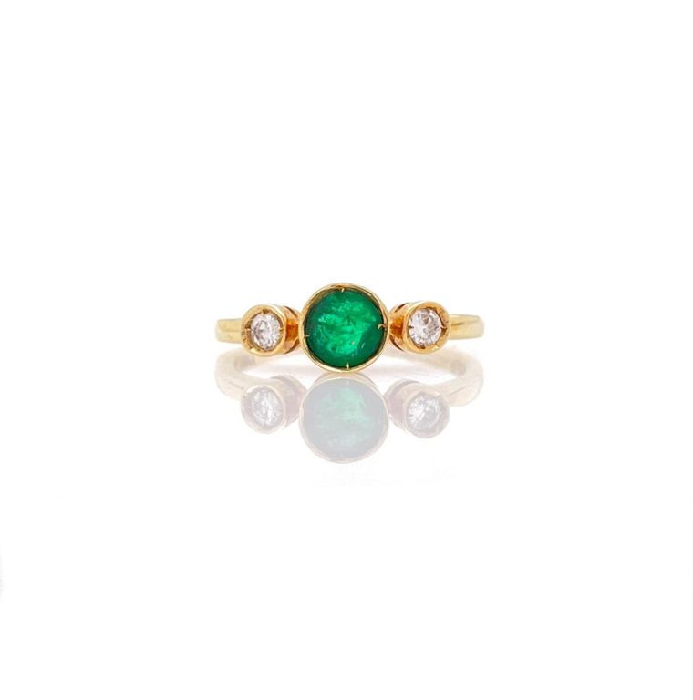 14k yellow gold emerald and diamond ring
