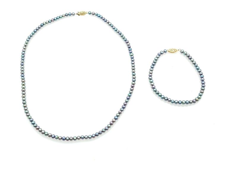 14k gold Tahitian pearl necklace and bracelet