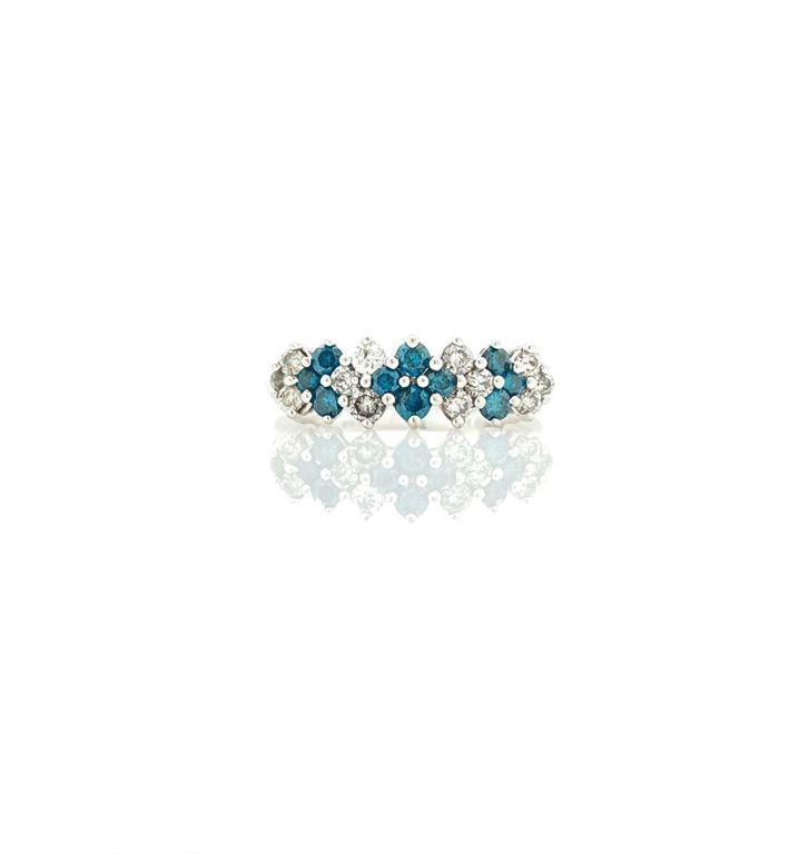 14k white gold blue and white diamond ring