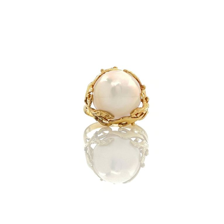 14k yellow gold mother of pearl brutalist ring