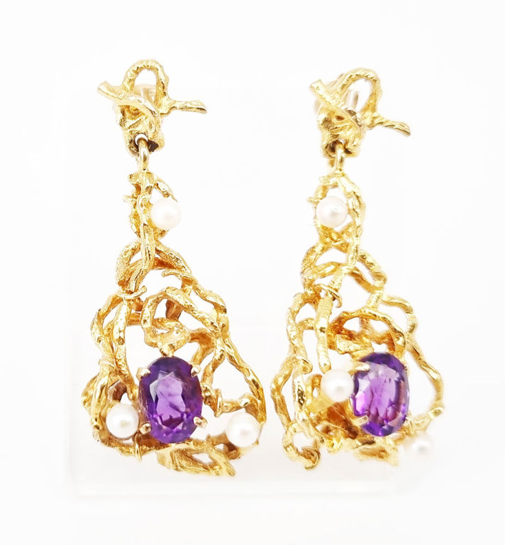 Pair of 9k gold drop earrings with amethyst and pearl