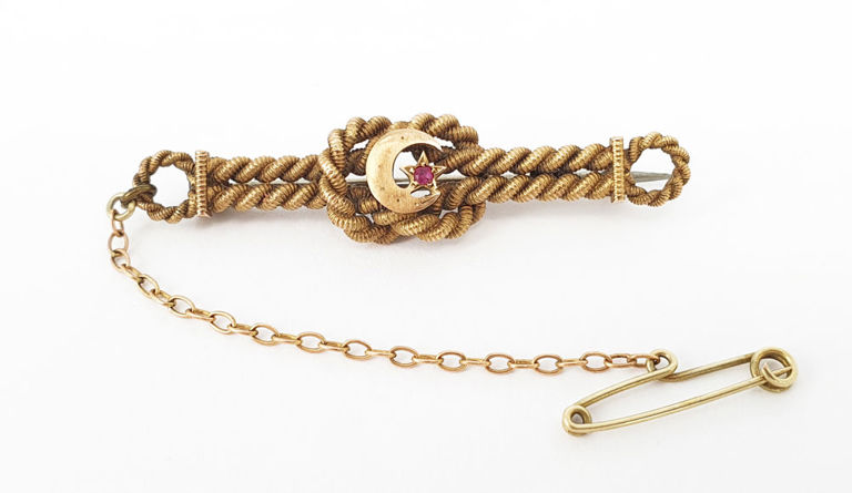 15k gold bar brooch with ruby