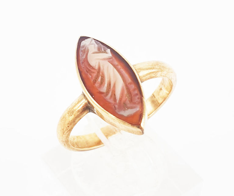 15k rose gold ring with carnelian and sardonyx