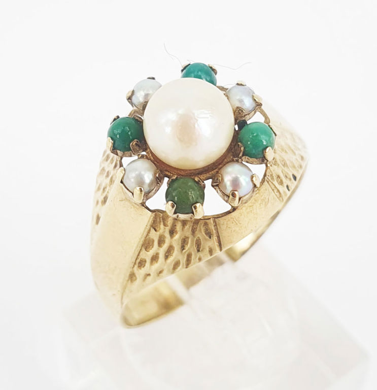 8k gold ring with pearl and green stone