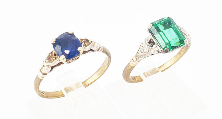Two vintage gold and stone set rings