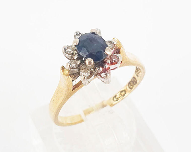 Sapphire and diamond cluster ring