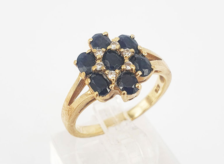 Sapphire and diamond cluster ring