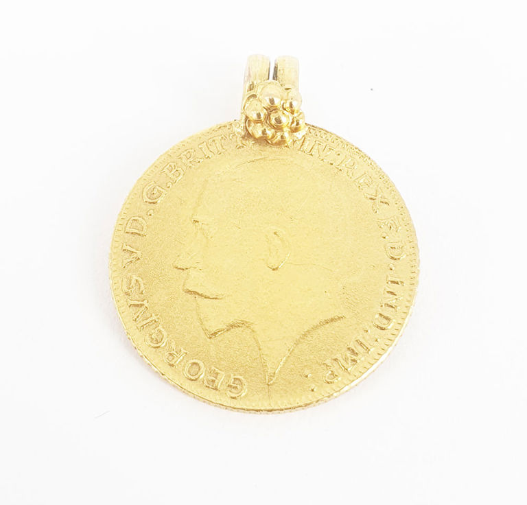 Loop-soldered 1911 half sovereign-like coin pendant