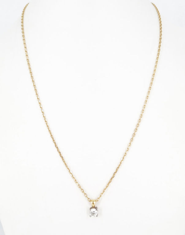 18k gold pendant with diamond and 9k gold chain