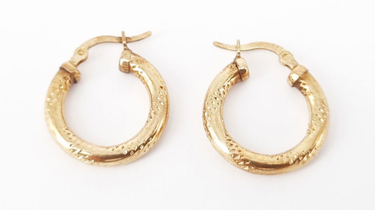 9k gold hoop earrings