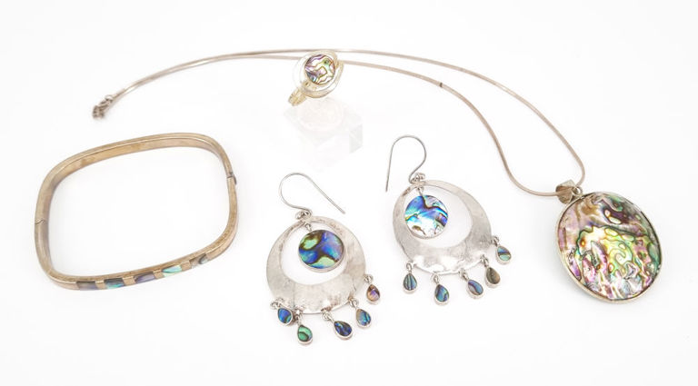 Sterling silver and paua shell bangle, necklace, earrings and ring