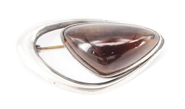 Vintage 800 silver and smoky quartz brooch