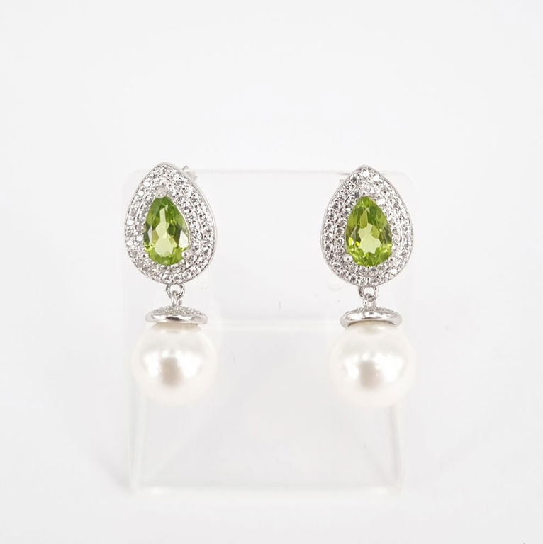 Peridot dress earrings with shell pearl