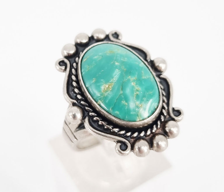 Vintage Native American silver and turquoise ring