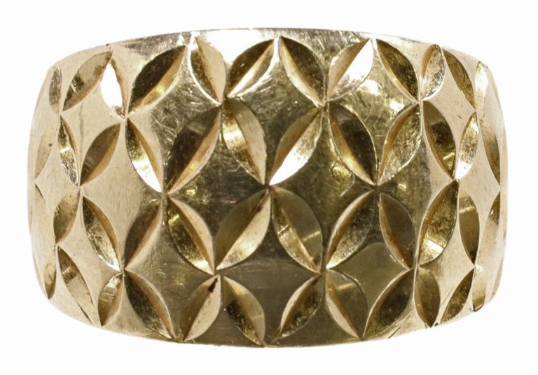 Estate 14k yellow gold diamond-cut cigar band ring