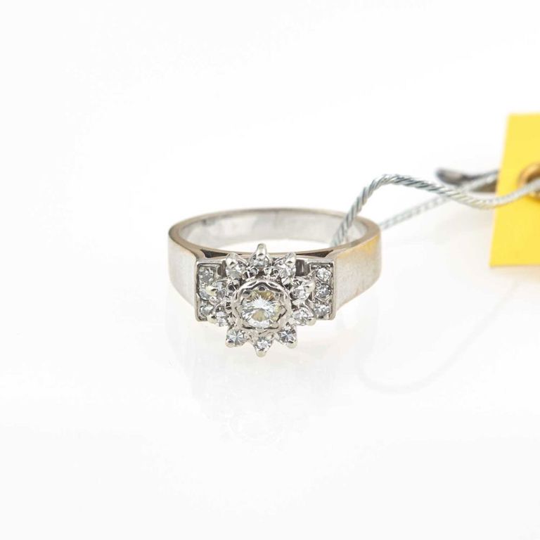 18k gold diamond ring