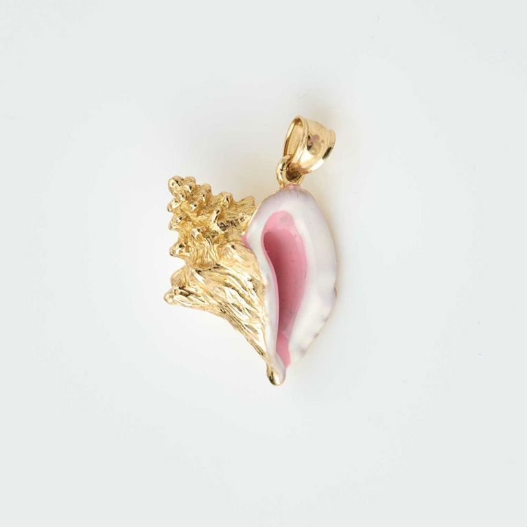 14k gold and enamel pendant