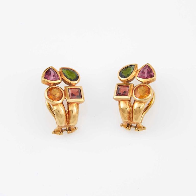 Two 18k gold and stone earrings