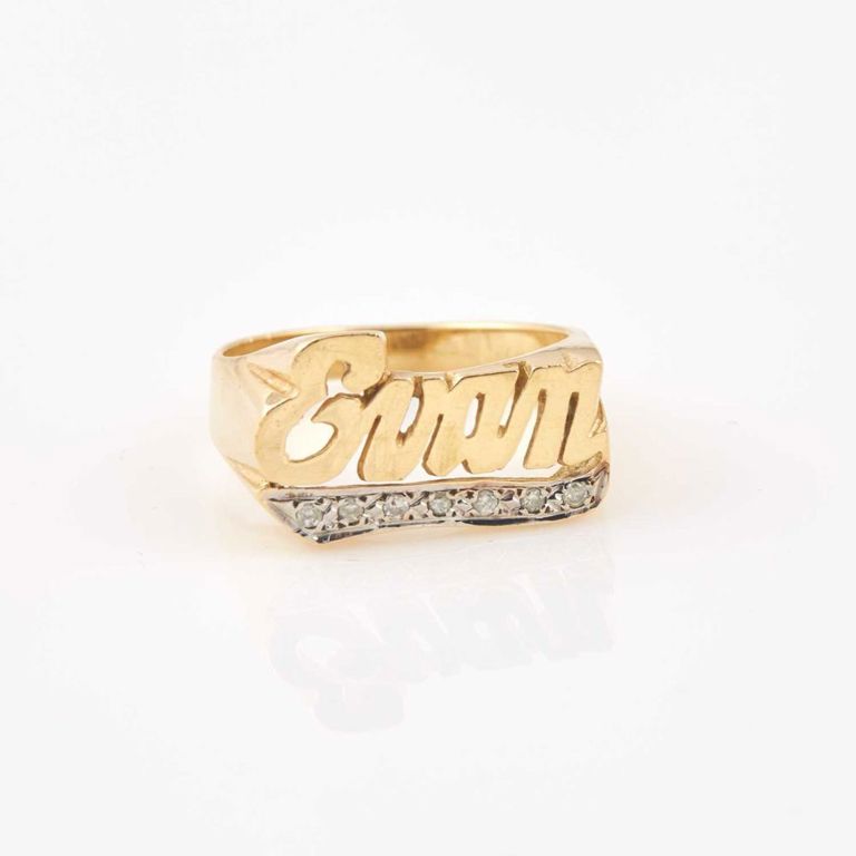 Diamond name ring