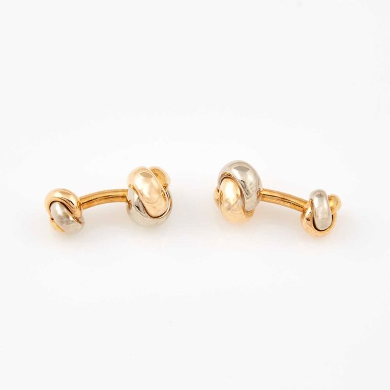 18k gold cuff links