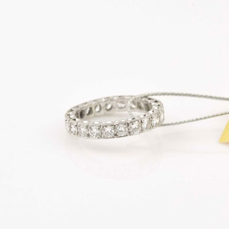 Platinum diamond wedding ring