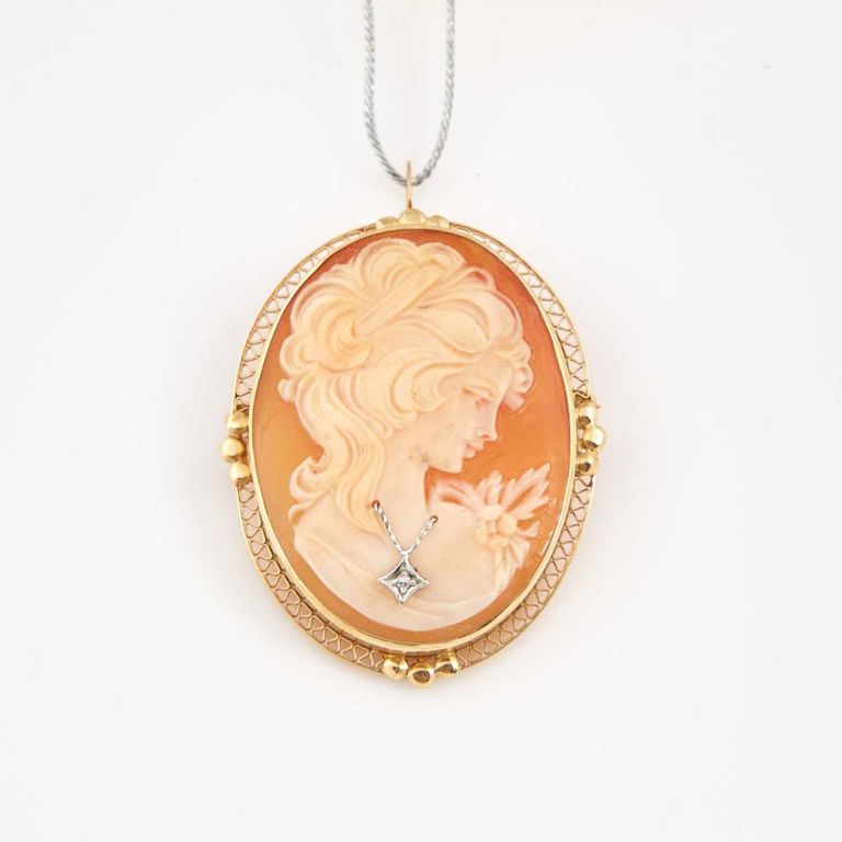 14k gold diamond cameo pin