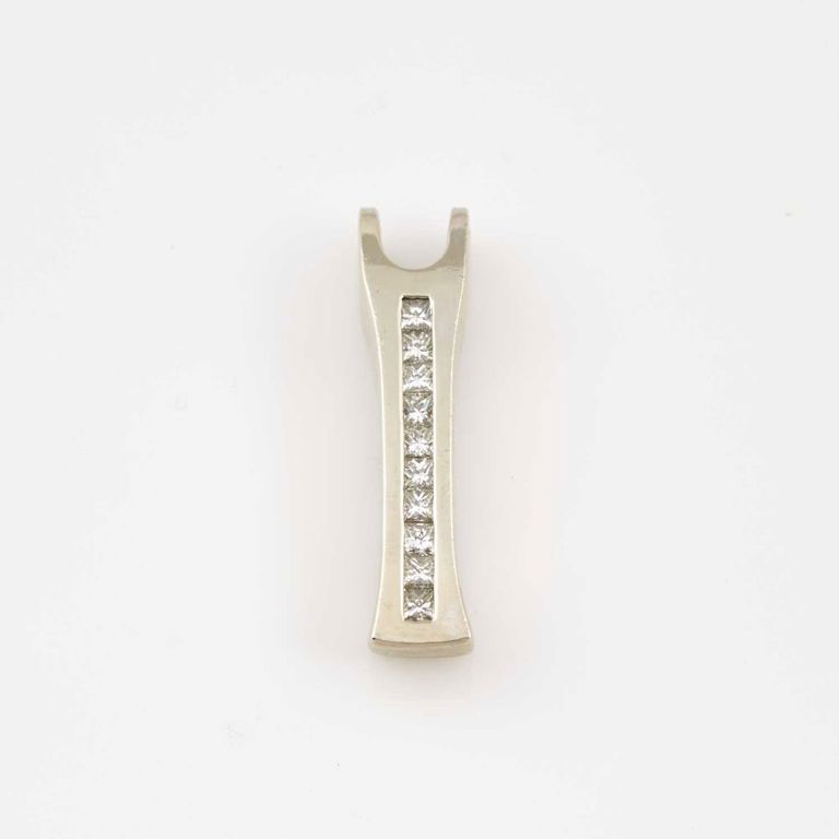 14k gold diamond pendant