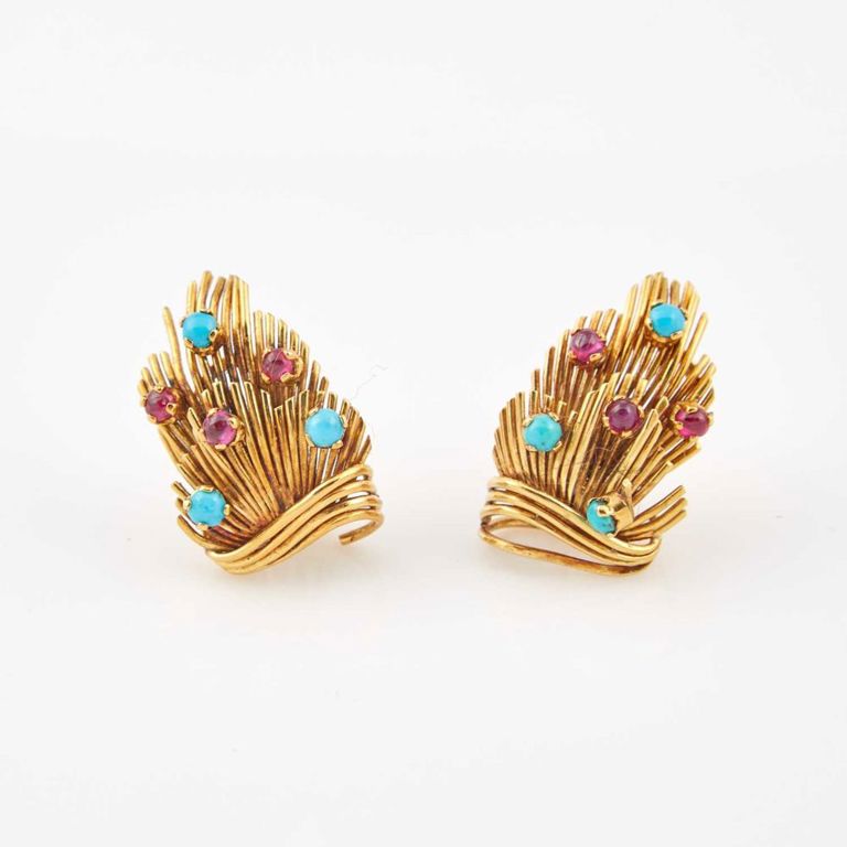 18k gold and stone earrings