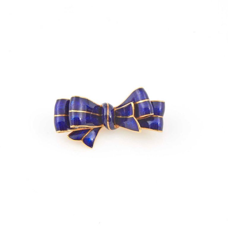 18k gold and enamel pin