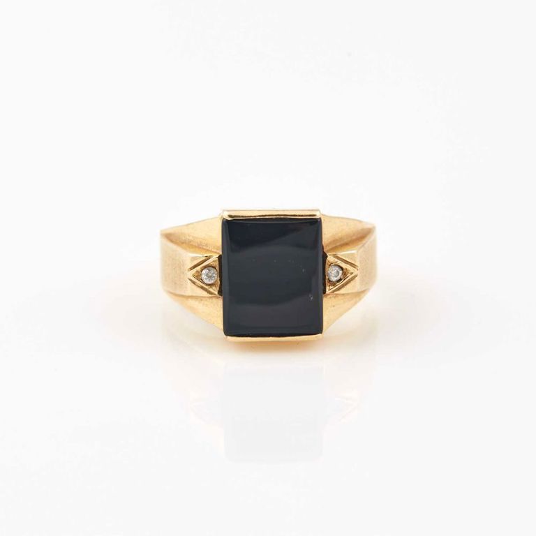 14k gold and stone ring