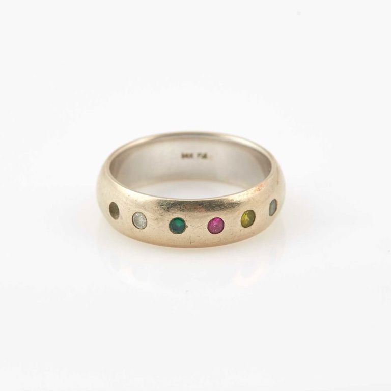 14k gold and stone ring