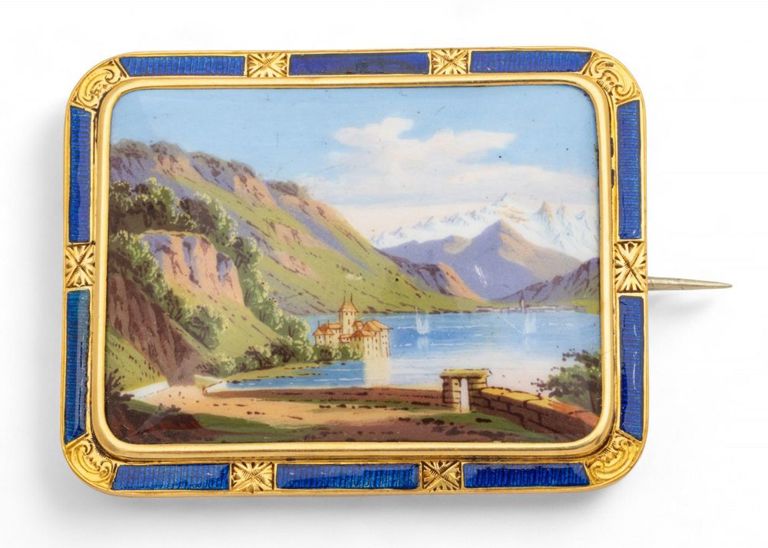 18k gold enamel brooch