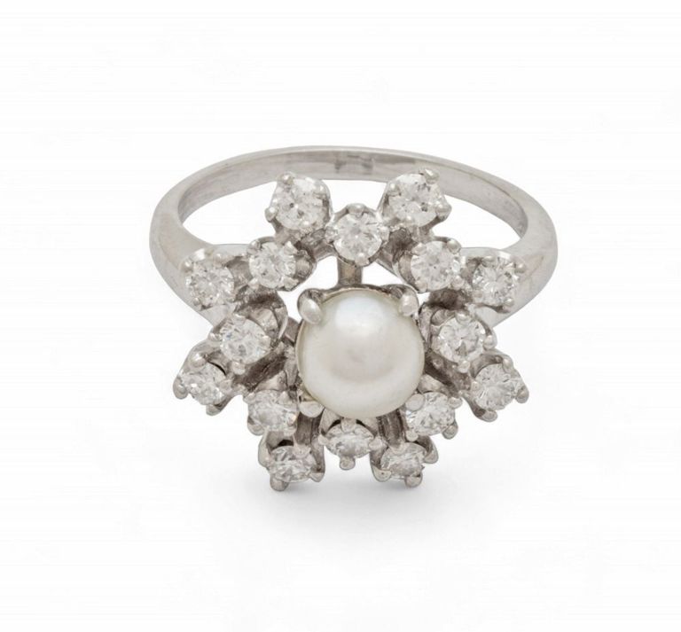 Platinum oriental pearl and diamond ring