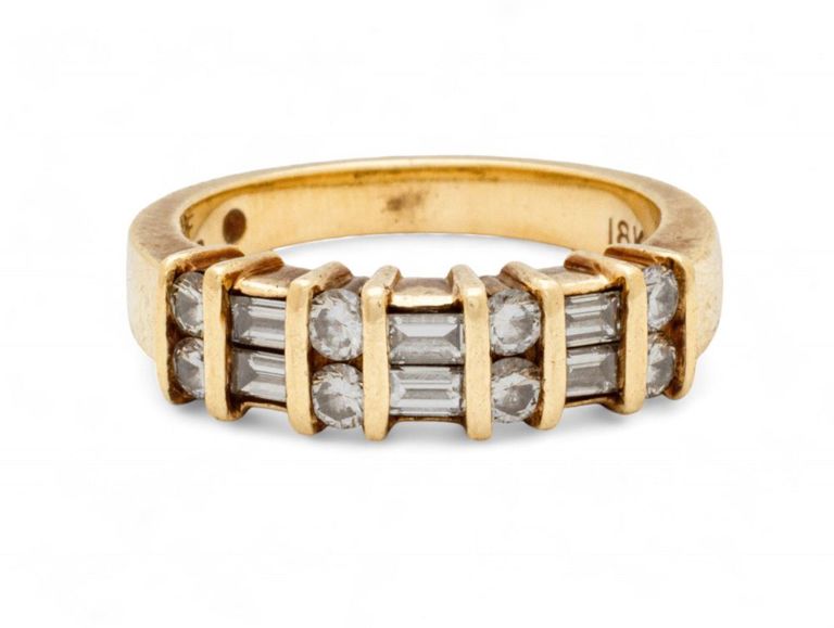 18k yellow gold and diamond ring