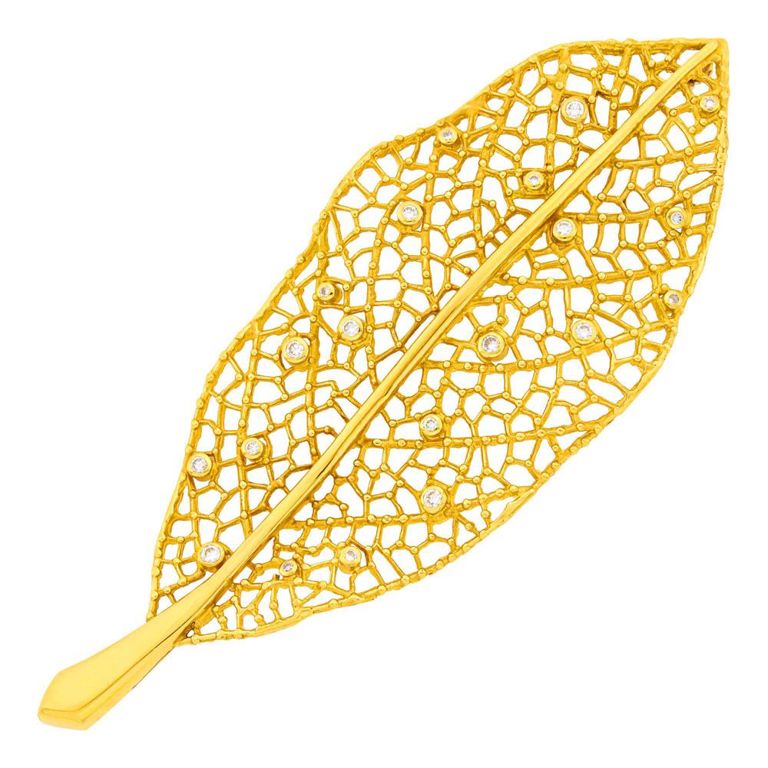 18k gold leaf brooch with diamond