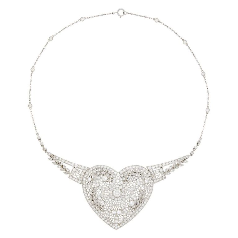 Platinum and white gold necklace with diamond