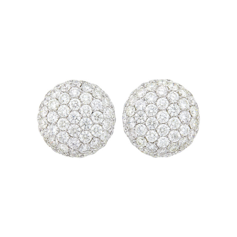 18k white gold earrings with diamond