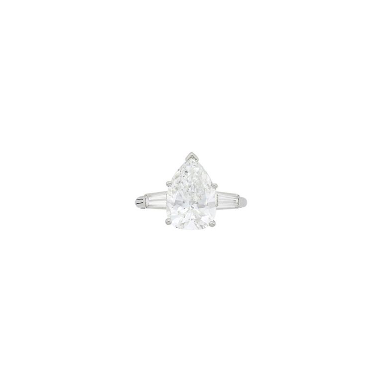 Platinum ring with diamond