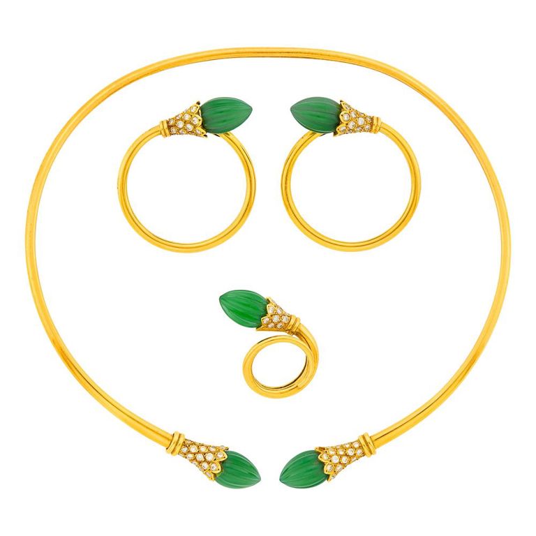 18k gold necklace, earrings and ring set