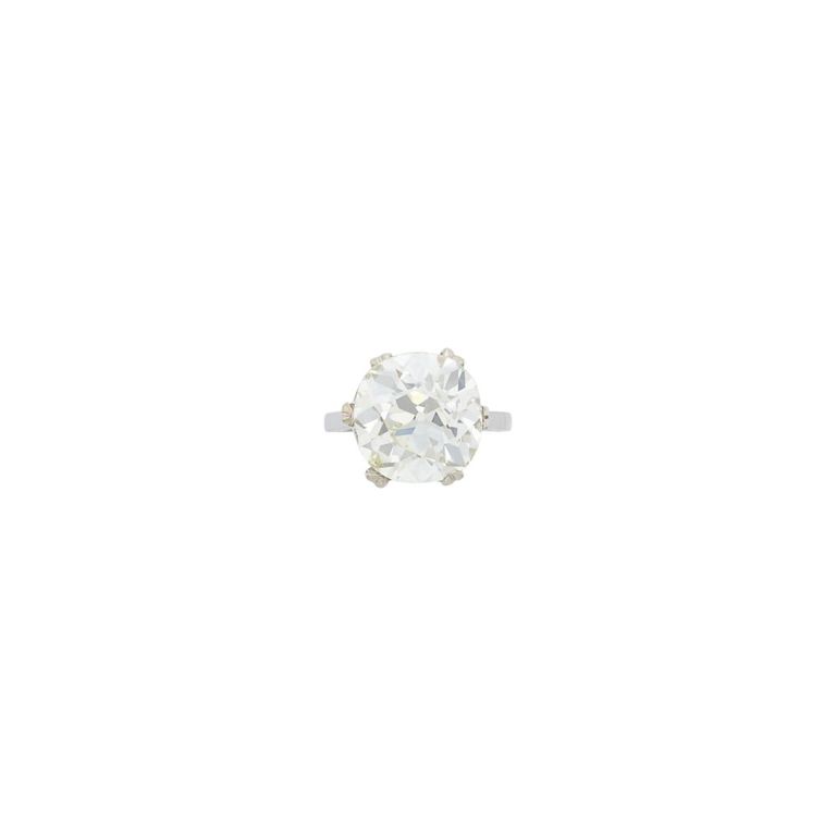 Platinum diamond ring