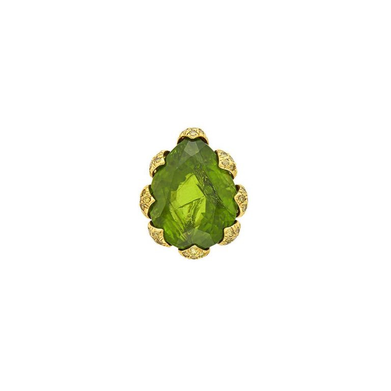 18k gold and platinum ring with peridot, colored diamond and diamond