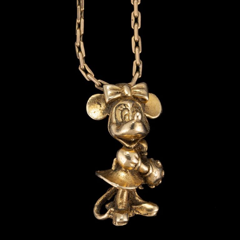 14k yellow gold Minnie Mouse pendant on necklace chain