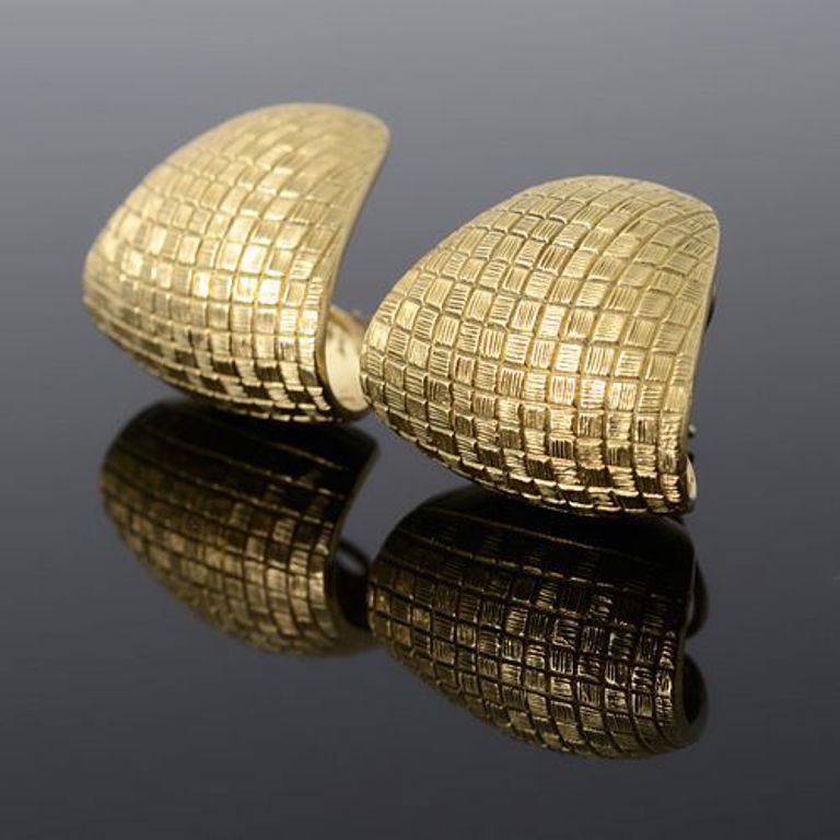 18k gold estate clip earrings