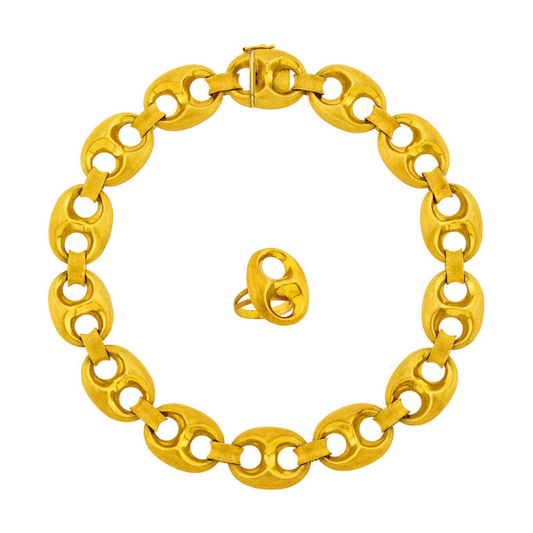 Gold link necklace and ring