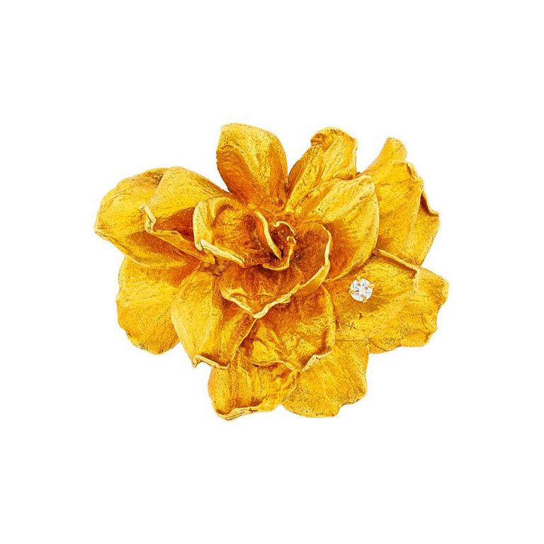 Gold and diamond flower brooch