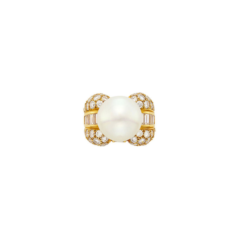 Mayors gold, South Sea cultured pearl and diamond ring