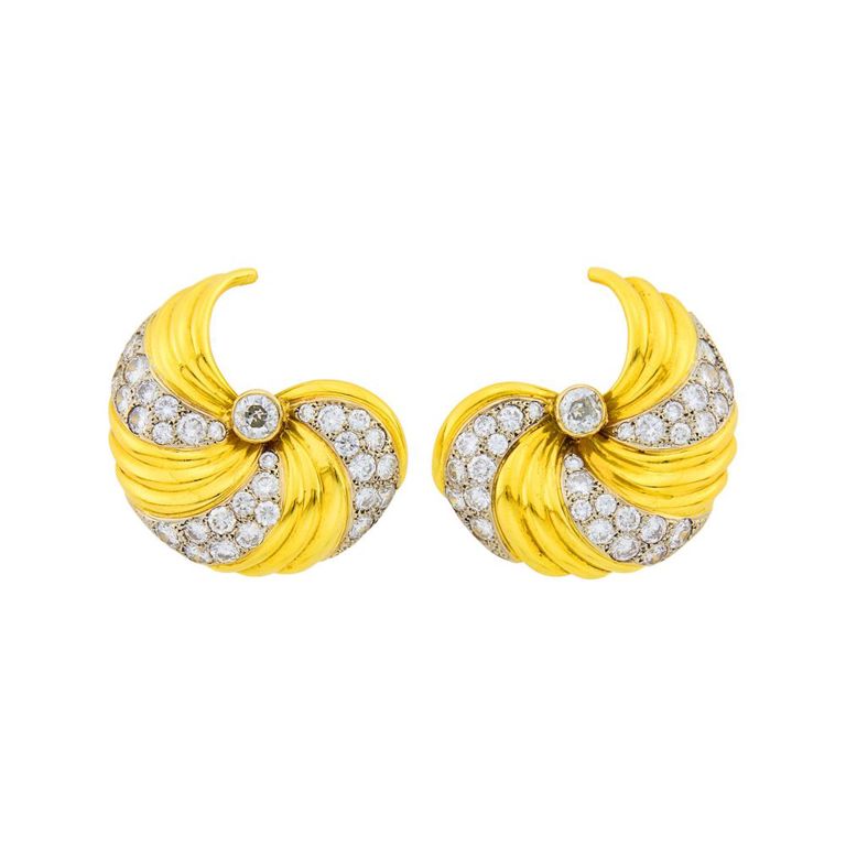 Two-color gold and diamond earclips